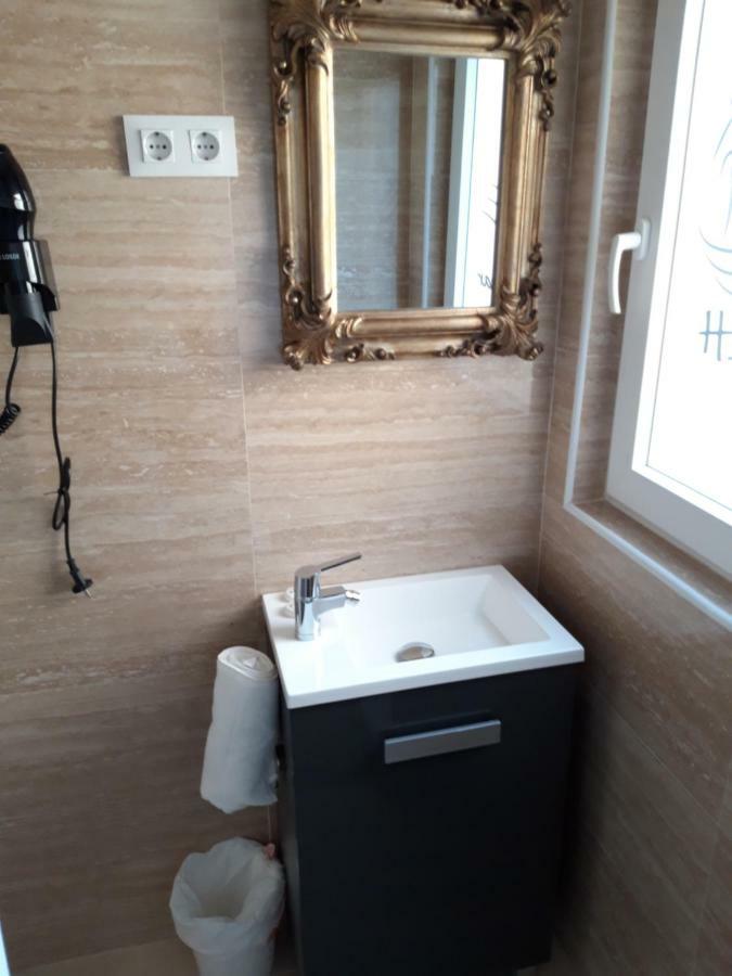 H.Albar Mieres Hotel Mieres  Bagian luar foto